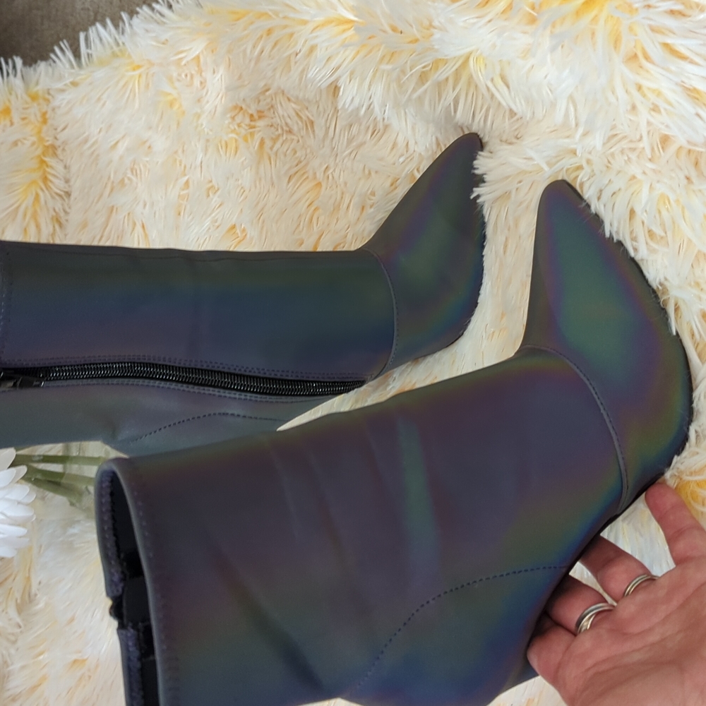 ππ’π Steve Madden Whimsy Reflective Bootiesππ’π - Picture 15 of 15